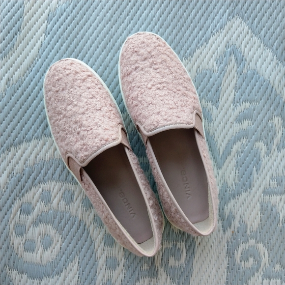 🍒NEW🍒 VINCE SHEARLING LEATHER SNEAKERS - Picture 4 of 10